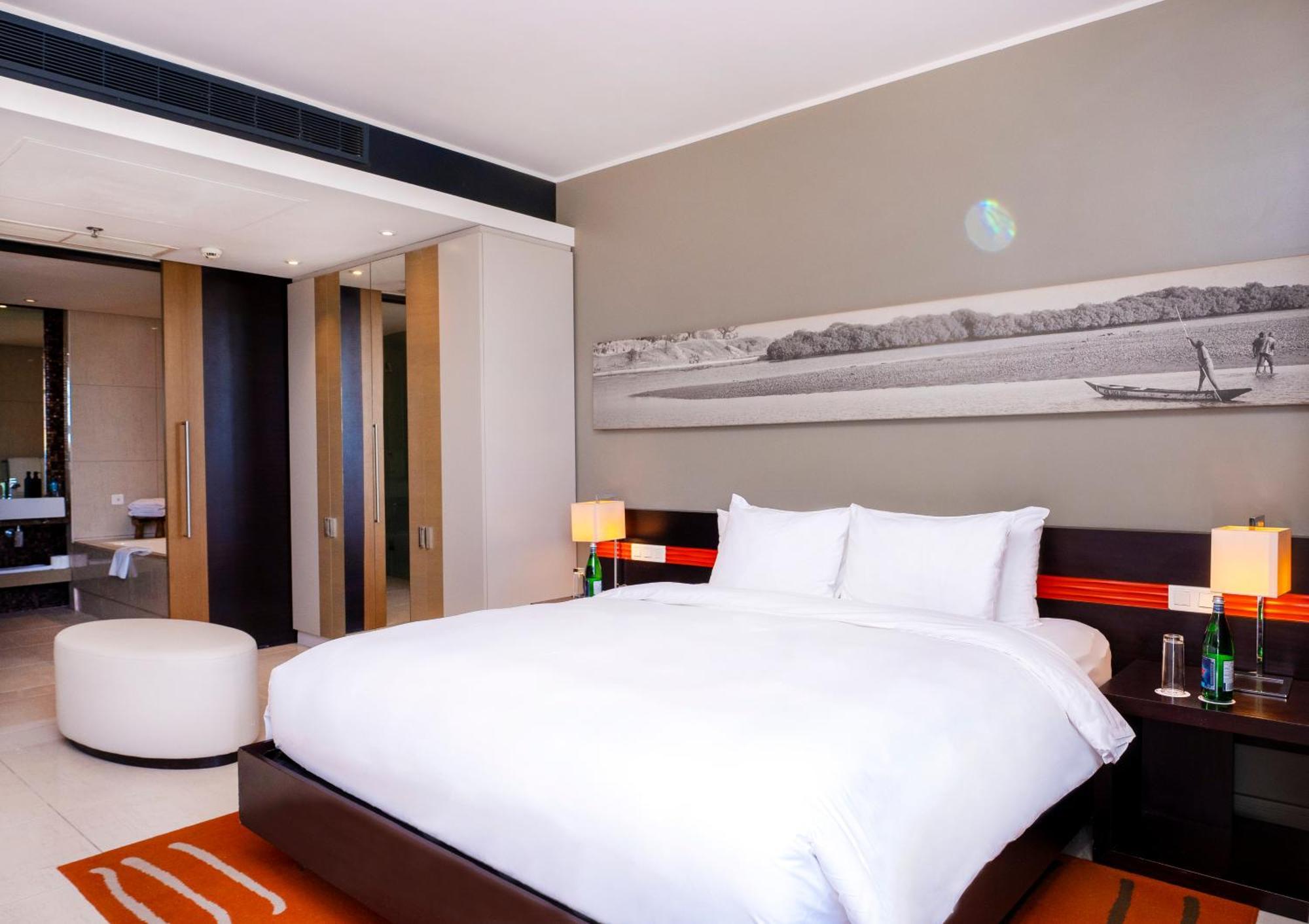 Hotel Noom Sea Plaza, A Member Of Radisson Individuals Dakar